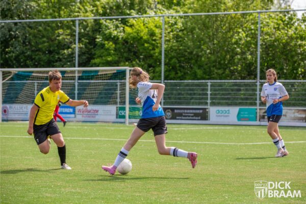 JO15-1 Kampioen-7786